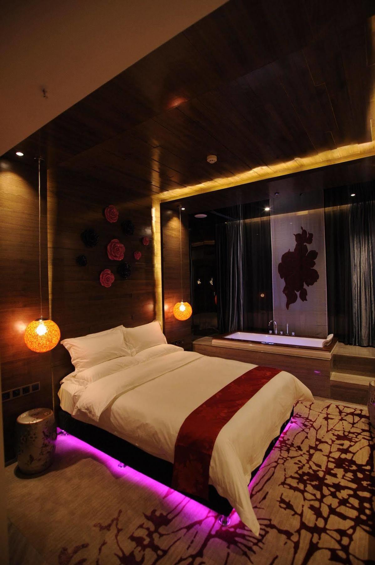 Secret Garden Hotel Гуанчжоу Экстерьер фото